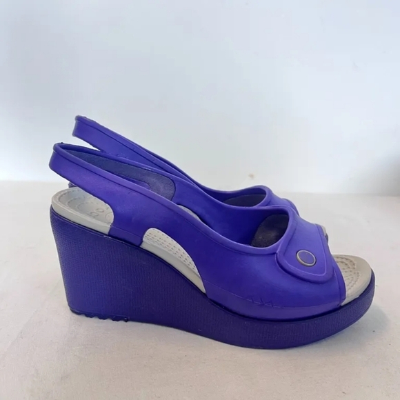 CROCS Purple Open-Toe Sandals, Size 7 - Picture 1 of 7